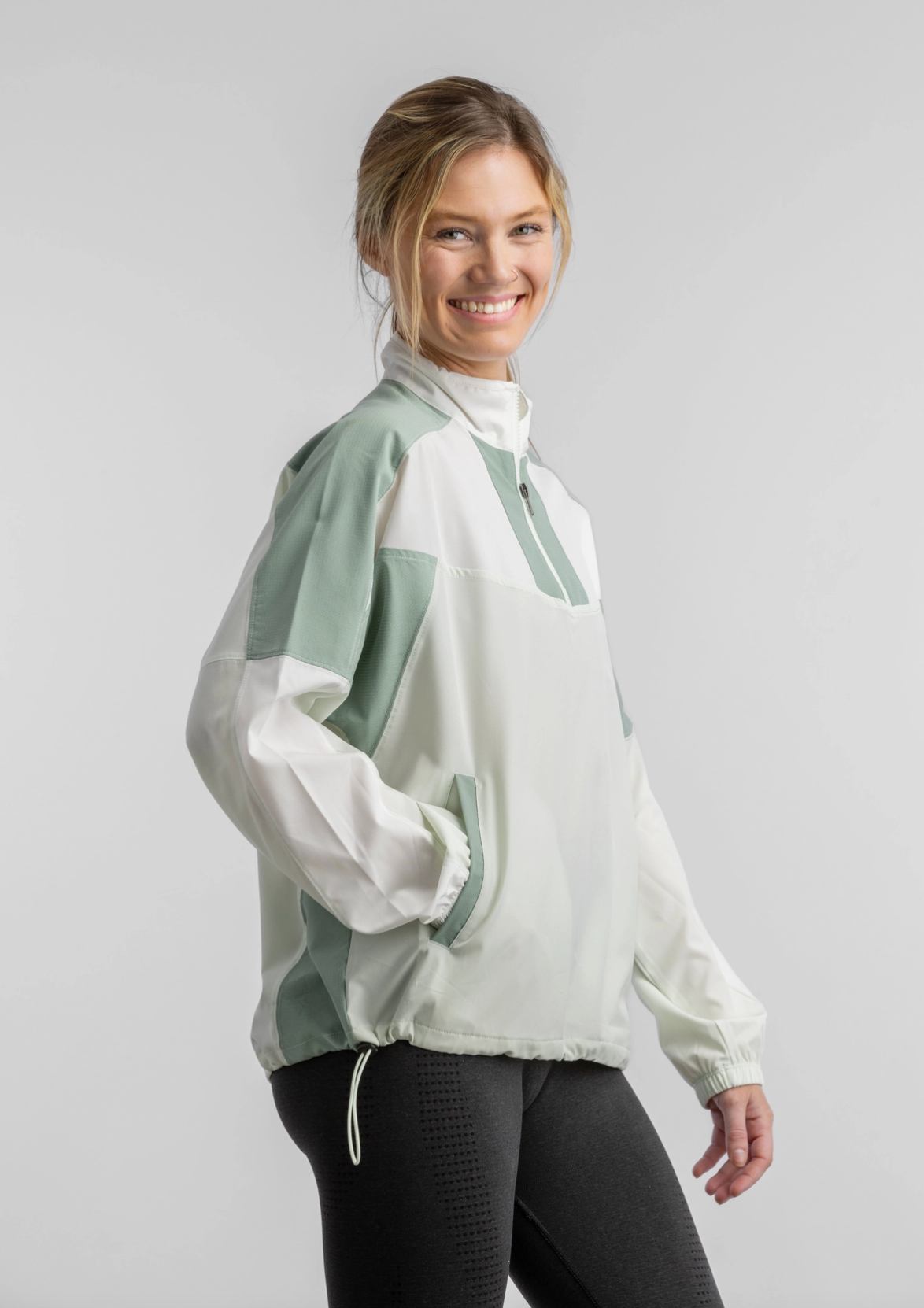 Women's Jade Stretch Woven Jacket - Frost