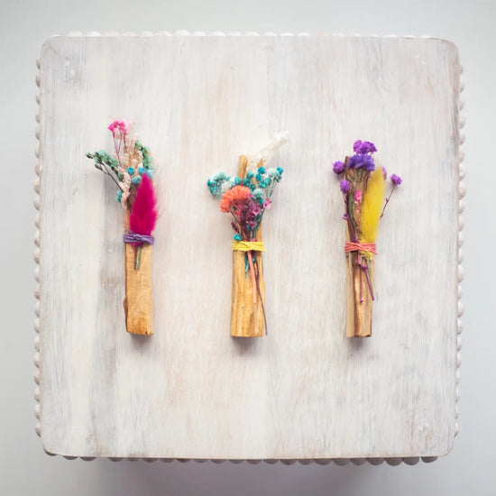 Load image into Gallery viewer, Palo Santo Floral - Vibrant
